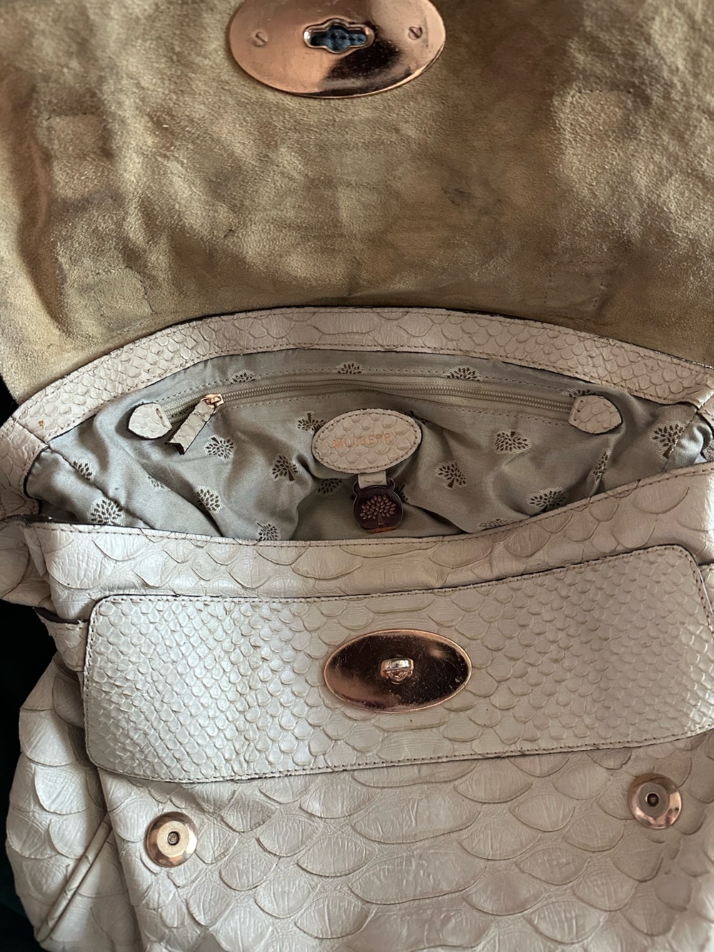 Embossed Alexa Handbag - Picture 7 of 7